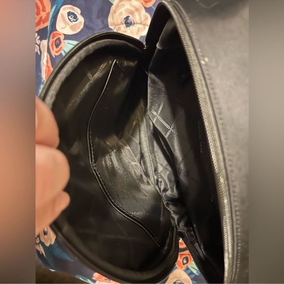 Micheal kors Backpack - Picture 4 of 6